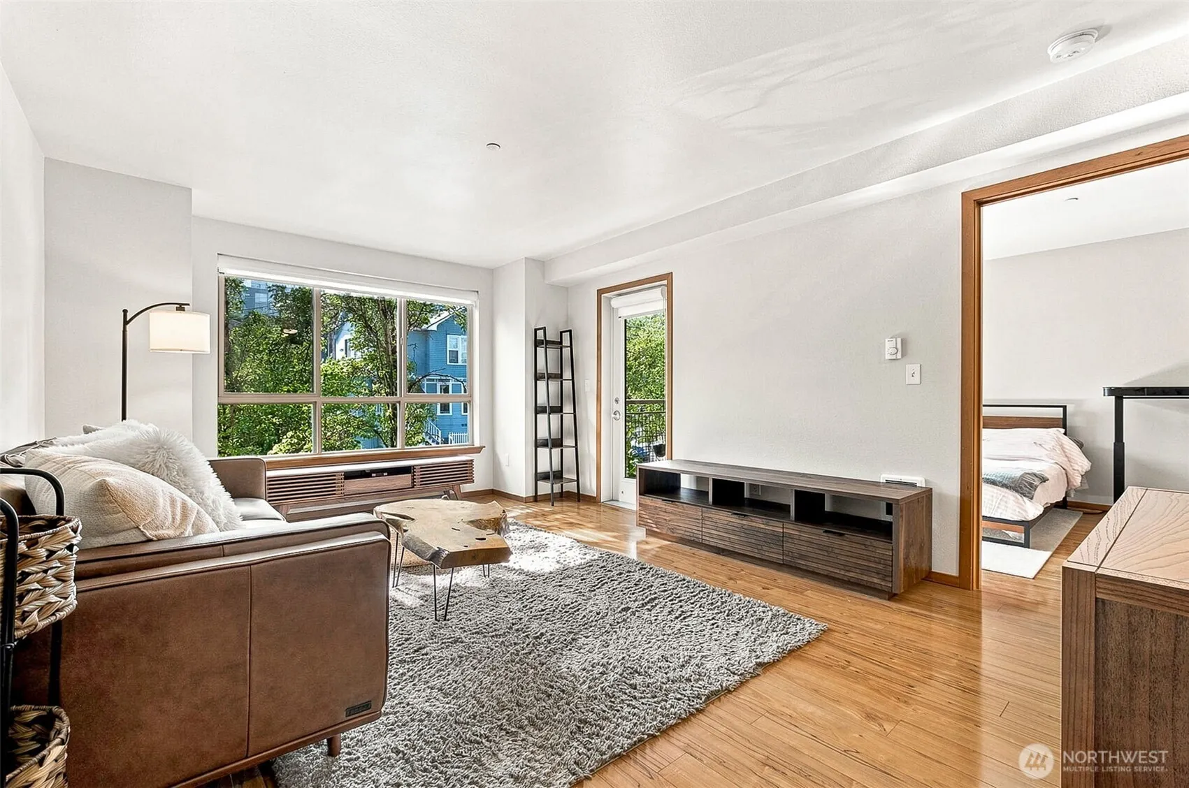 Property photo for 412 11th Avenue #303, Seattle photo 3