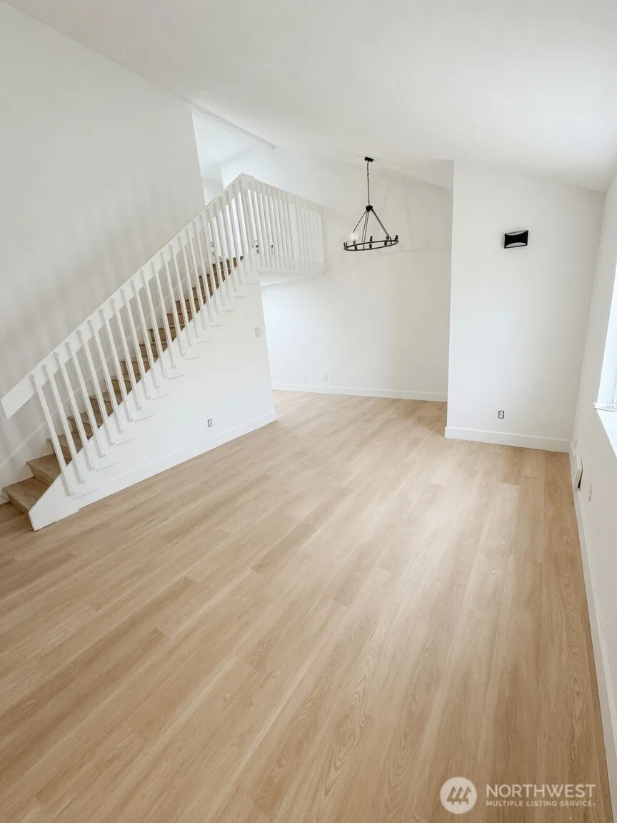 Property photo for 6425 7th Street Ne, Tacoma photo 5