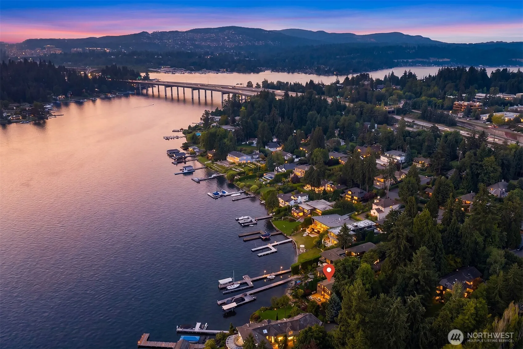 Property photo for 9418 Se 33rd Street, Mercer Island photo 3