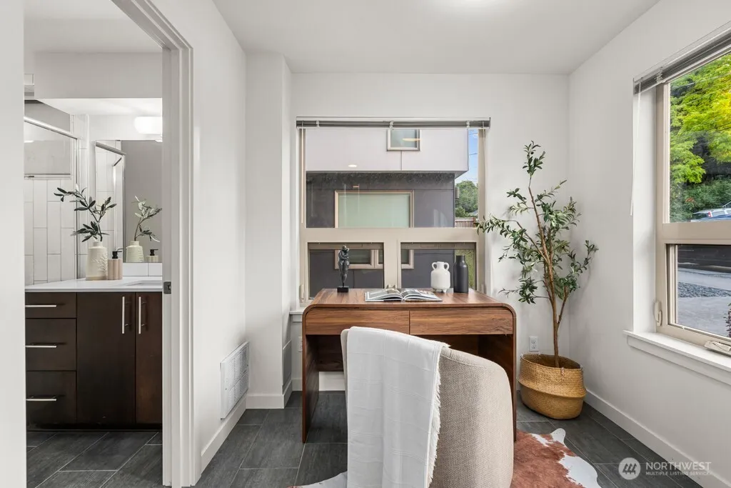 Property photo for 3818 B 23rd Avenue W #b, Seattle photo 3