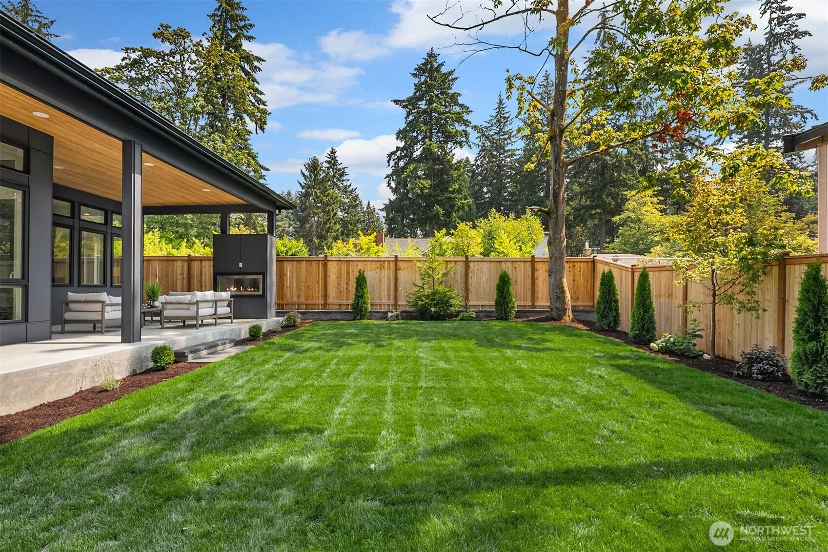 Property photo for 7925 Ne 124th Street, Kirkland photo 3