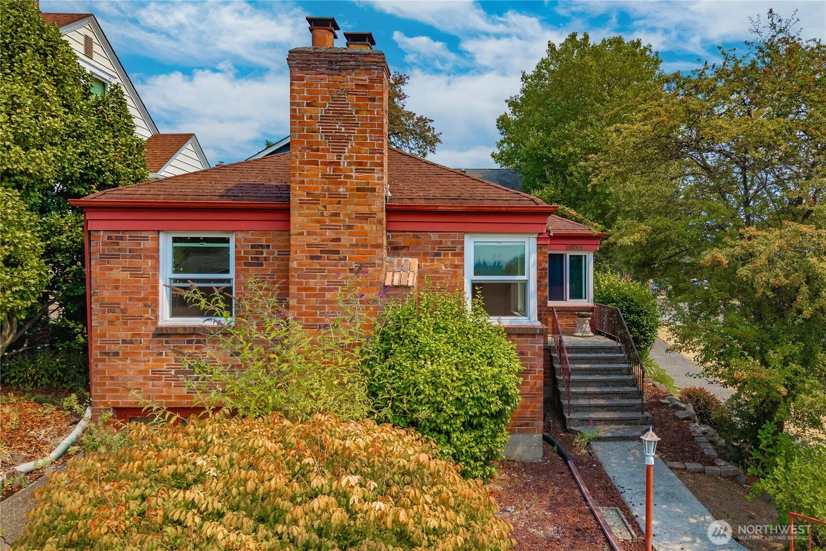 2016 30th Avenue S