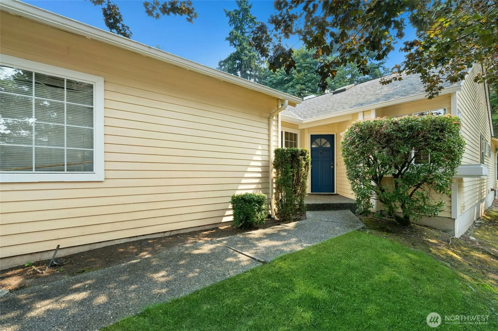 Property photo for 10141 Ne 126th Street, Kirkland photo 4