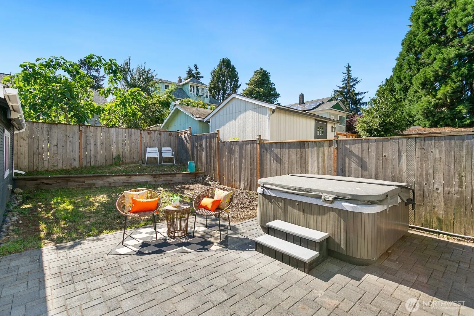 Property photo for 4329 5th Avenue Ne, Seattle photo 4