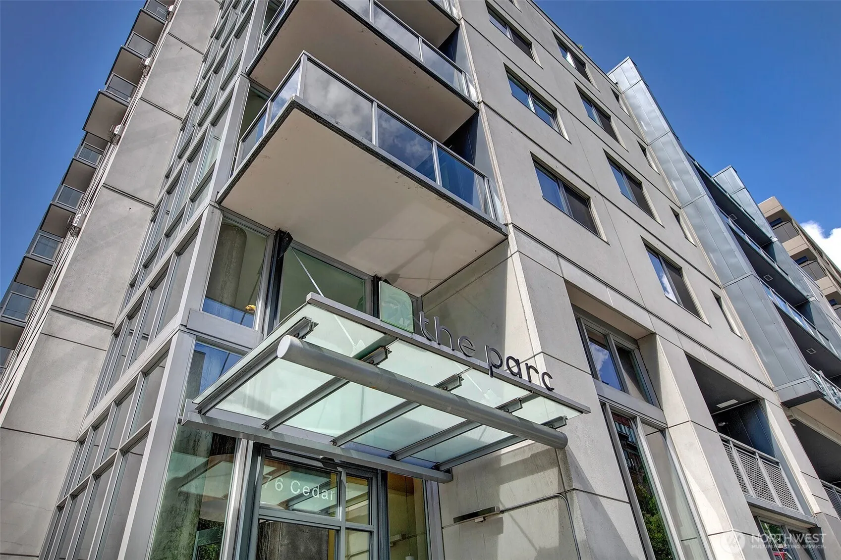 81 Clay Street #527