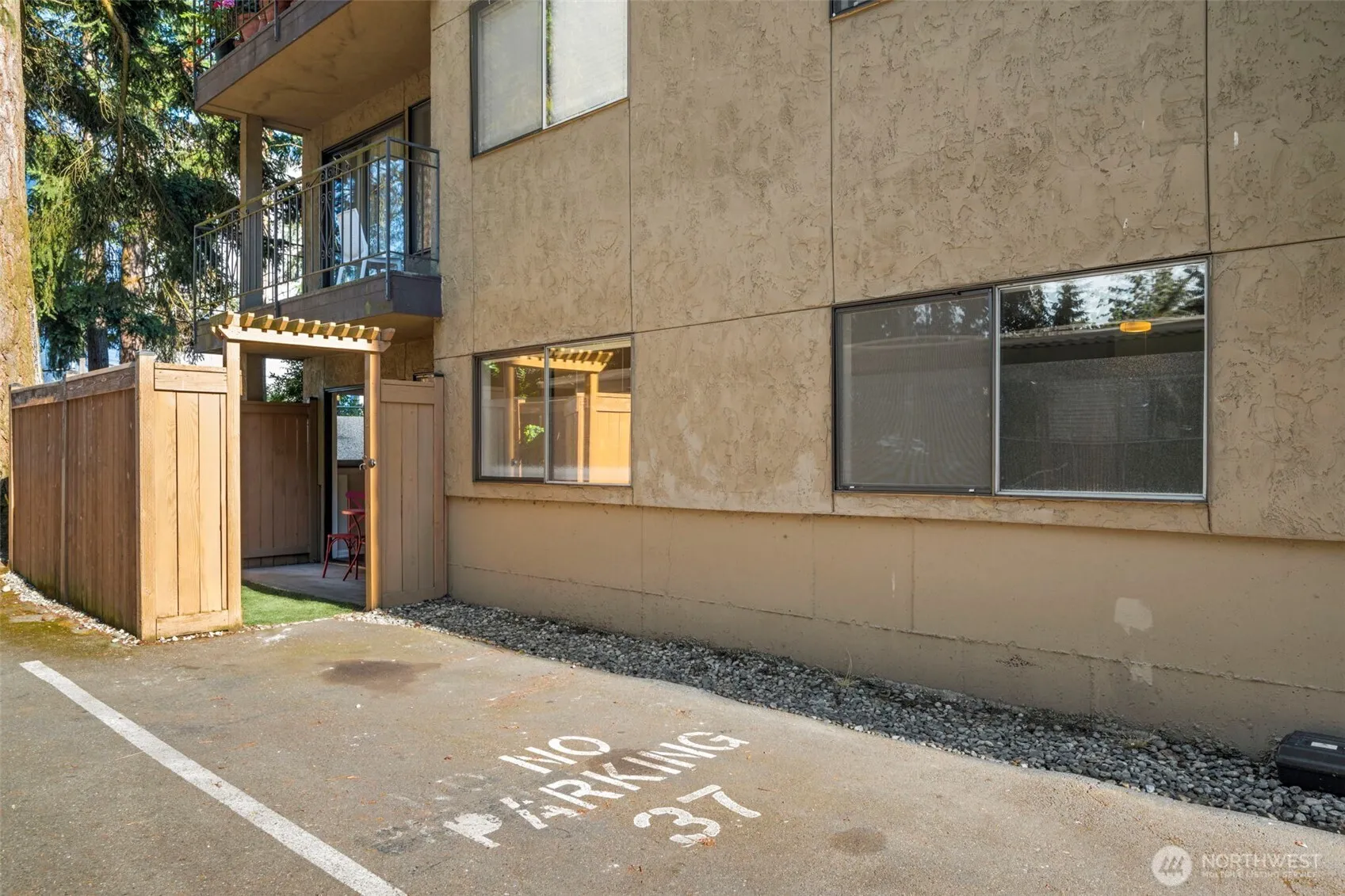 Property photo for 750 N 143rd Street #b7, Seattle photo 3