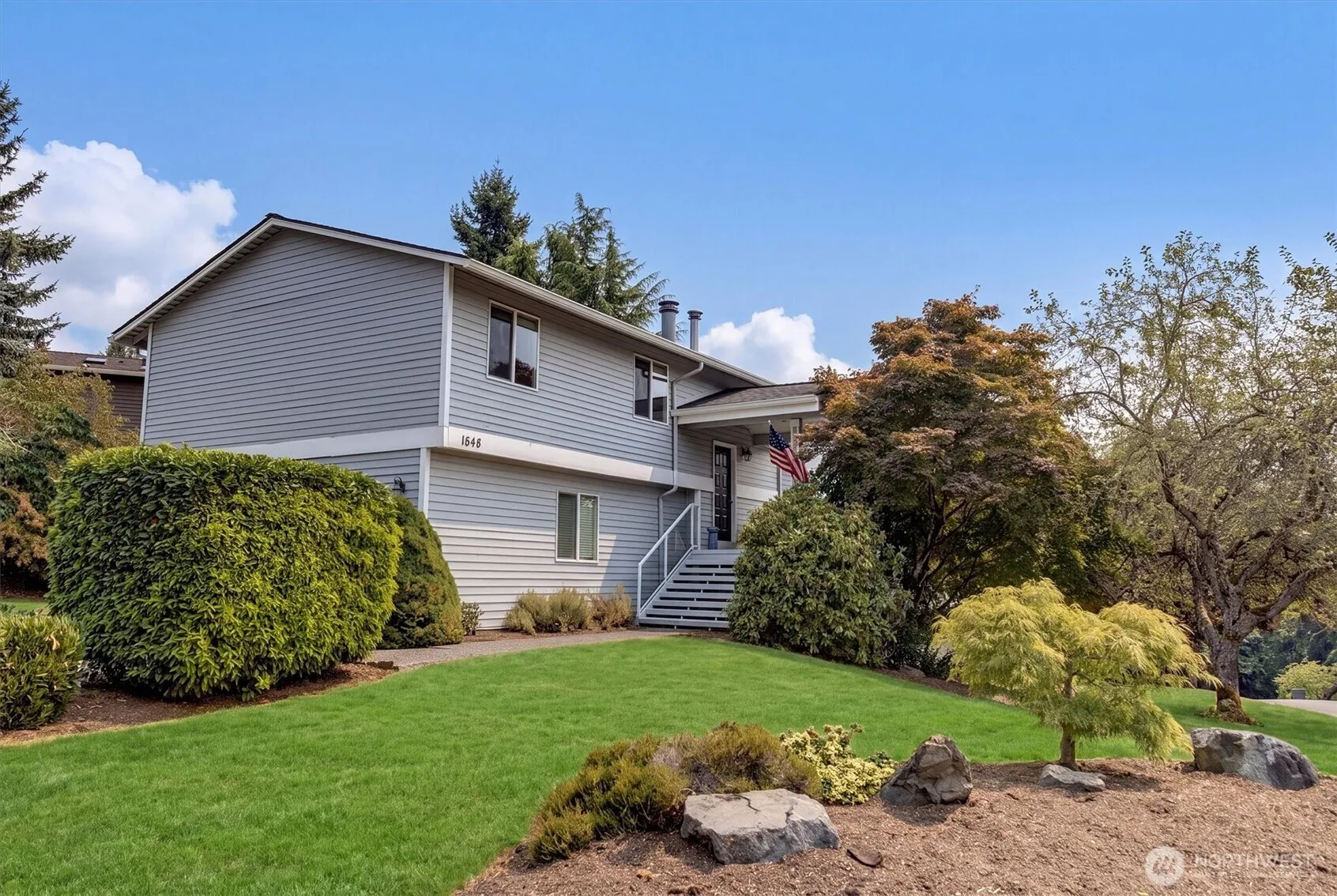 Property photo for 1648 209th Place Ne, Sammamish