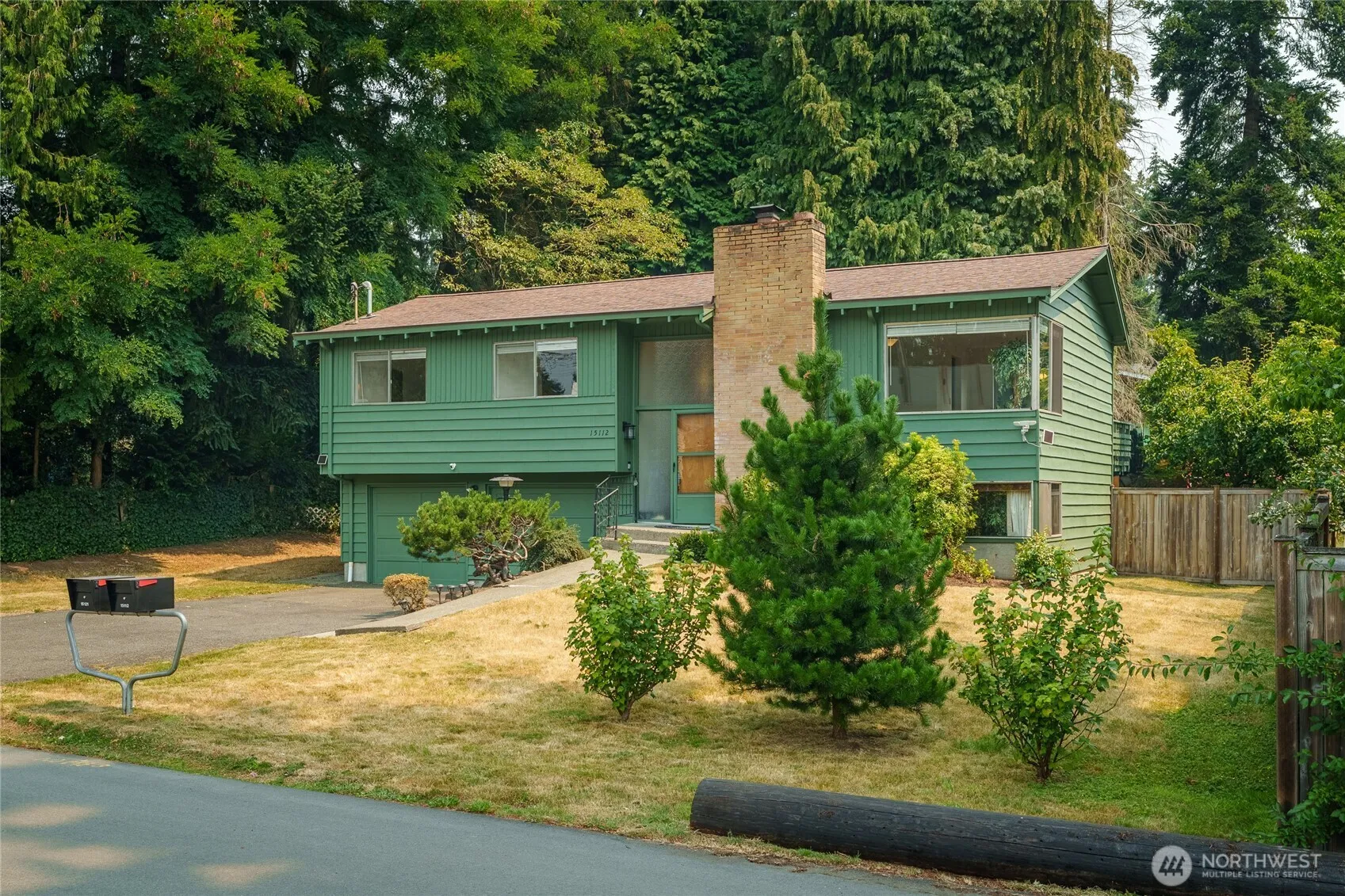 Property photo for 15112 3rd Avenue Ne, Shoreline