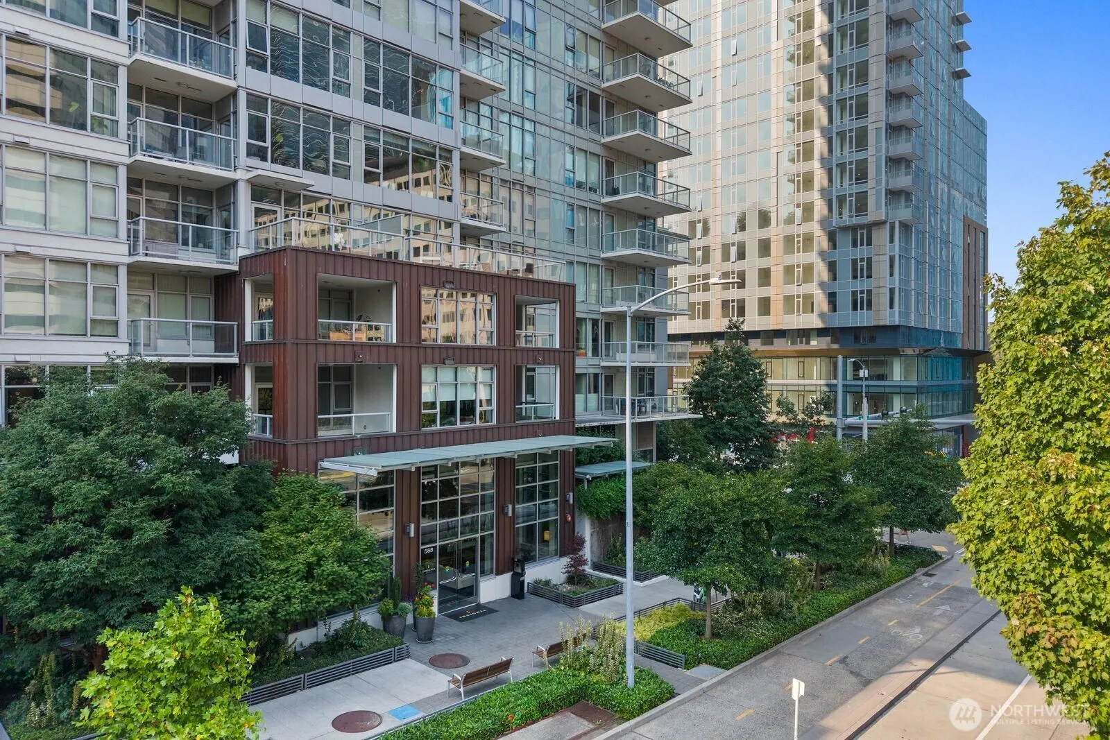 Property photo for 588 Bell Street #614s, Seattle photo 2