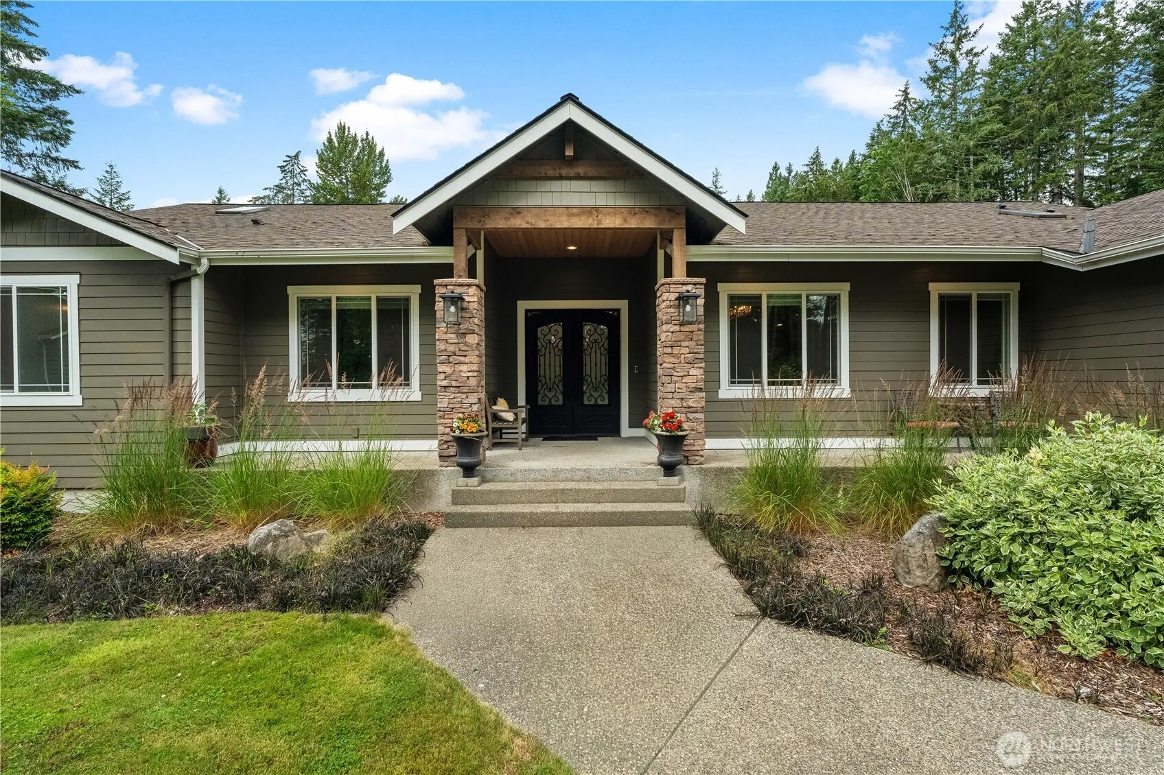 Property photo for 15622 Glenwood Road Sw, Gig Harbor photo 3