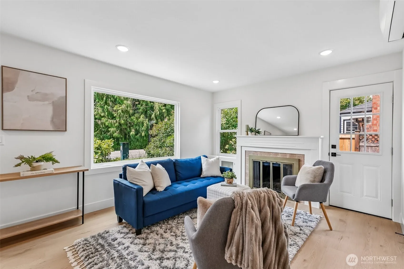 Property photo for 13240 3rd Avenue Nw, Seattle photo 5
