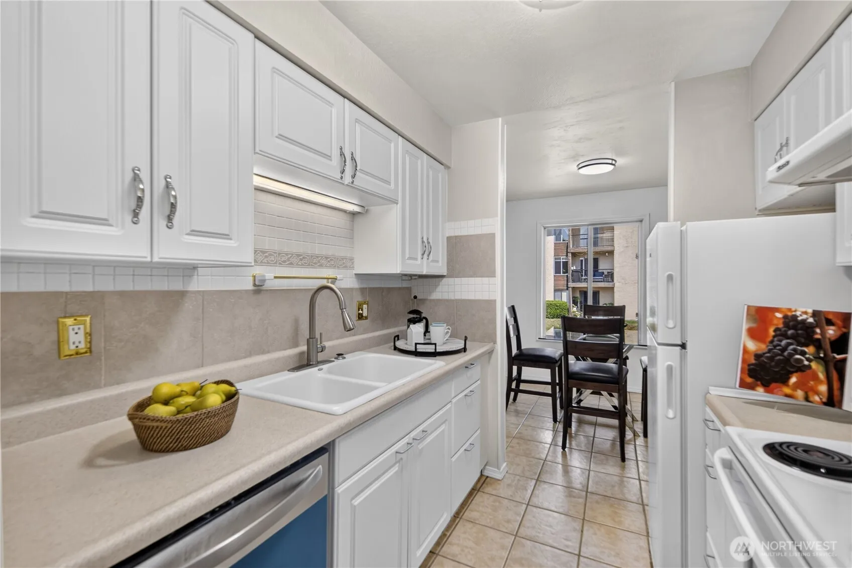 Property photo for 14510 124th Avenue Ne #c28, Kirkland photo 4