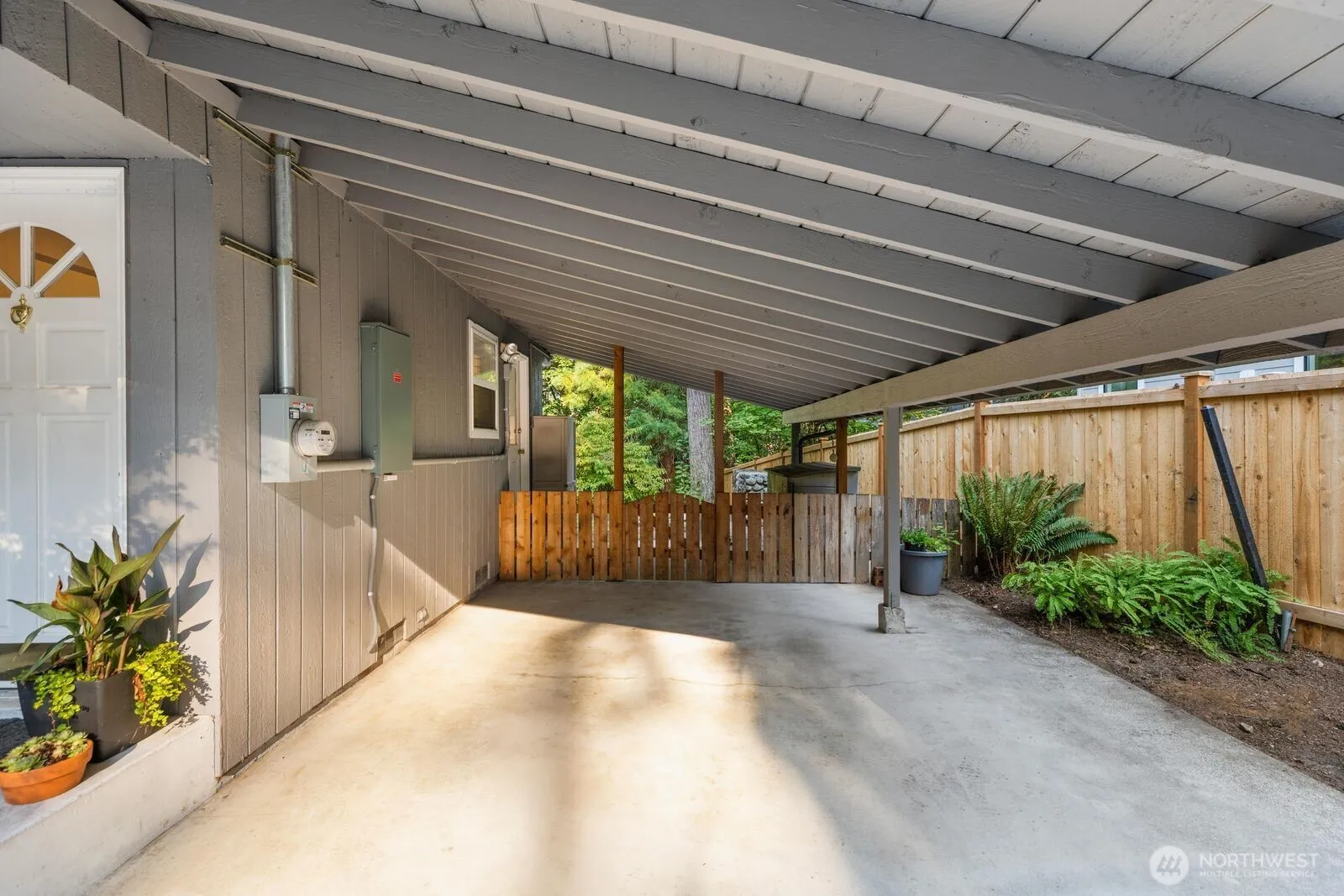 Property photo for 1646 152nd Avenue Se, Bellevue photo 4