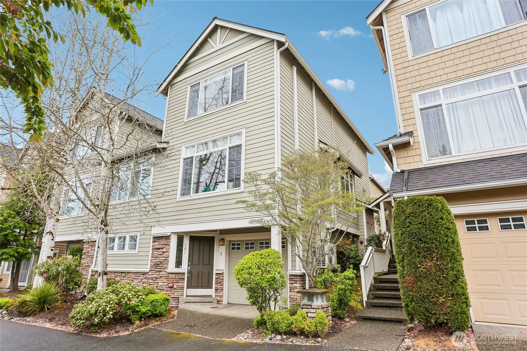 Property photo for 11875 Se 4th Place #701, Bellevue