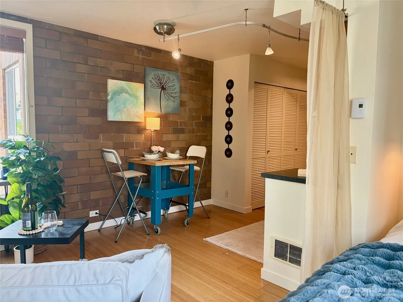 Property photo for 905 Cherry Street #306, Seattle photo 3