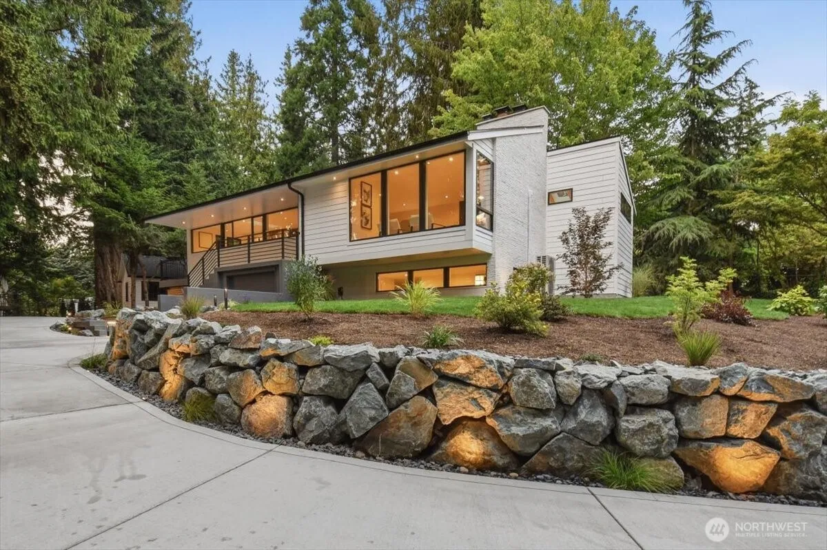 Property photo for 836 Nw Richmond Beach Road, Shoreline