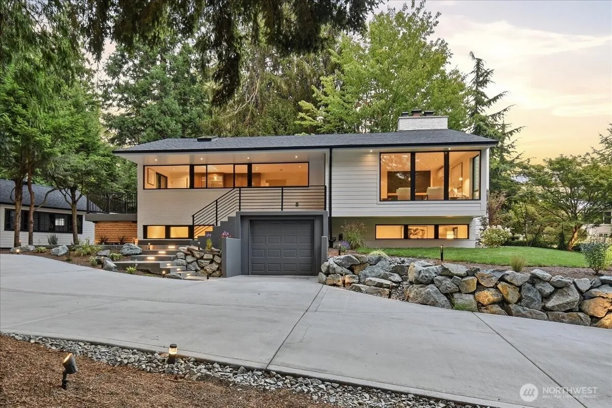 Property photo for 836 Nw Richmond Beach Road, Shoreline photo 4