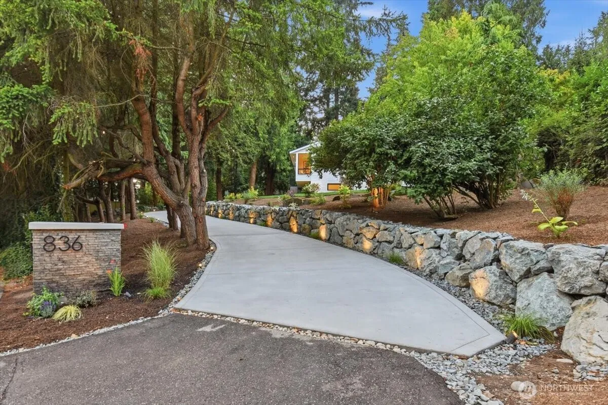 Property photo for 836 Nw Richmond Beach Road, Shoreline photo 5
