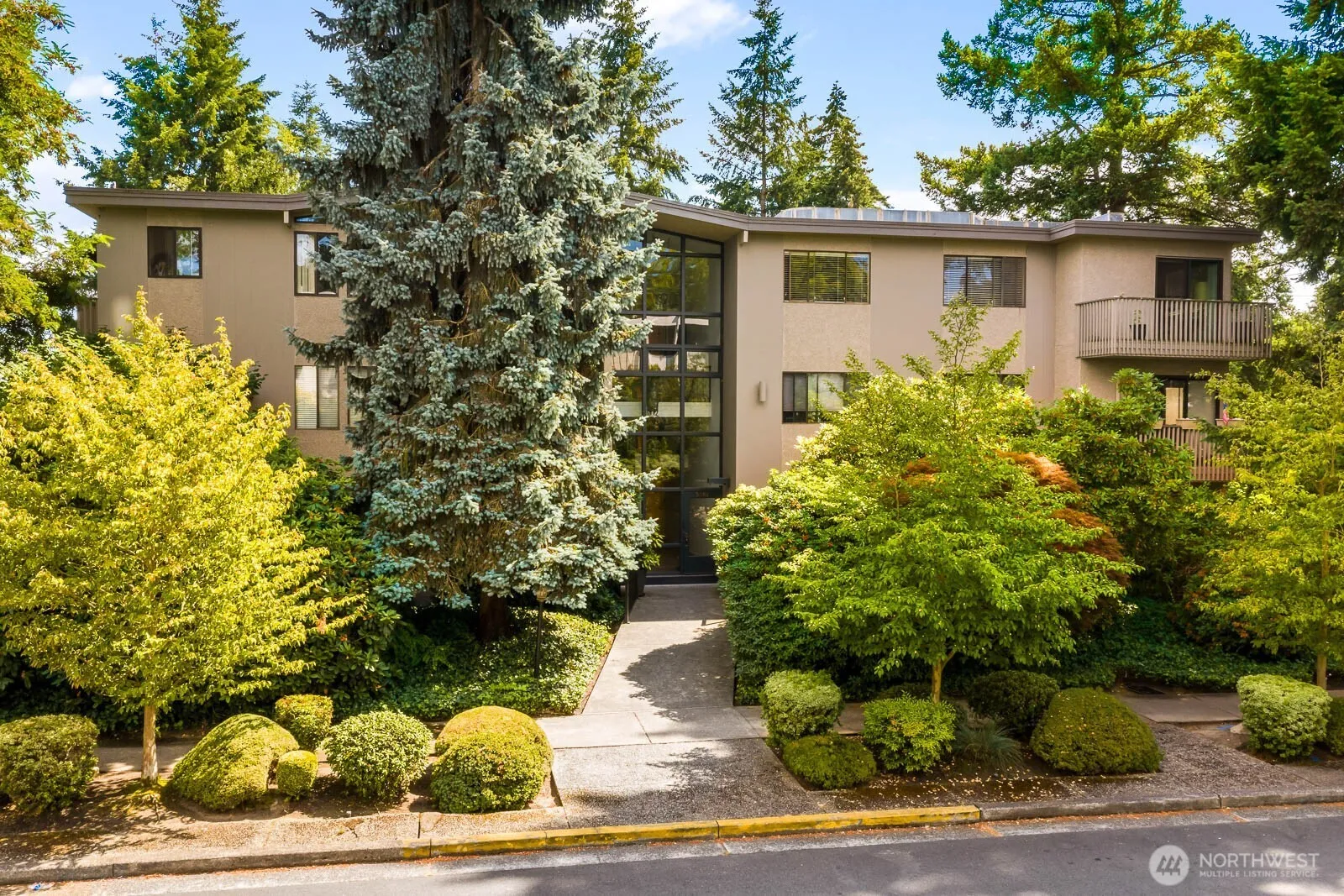 Property photo for 9901 Ne 4th Street #1, Bellevue photo 2