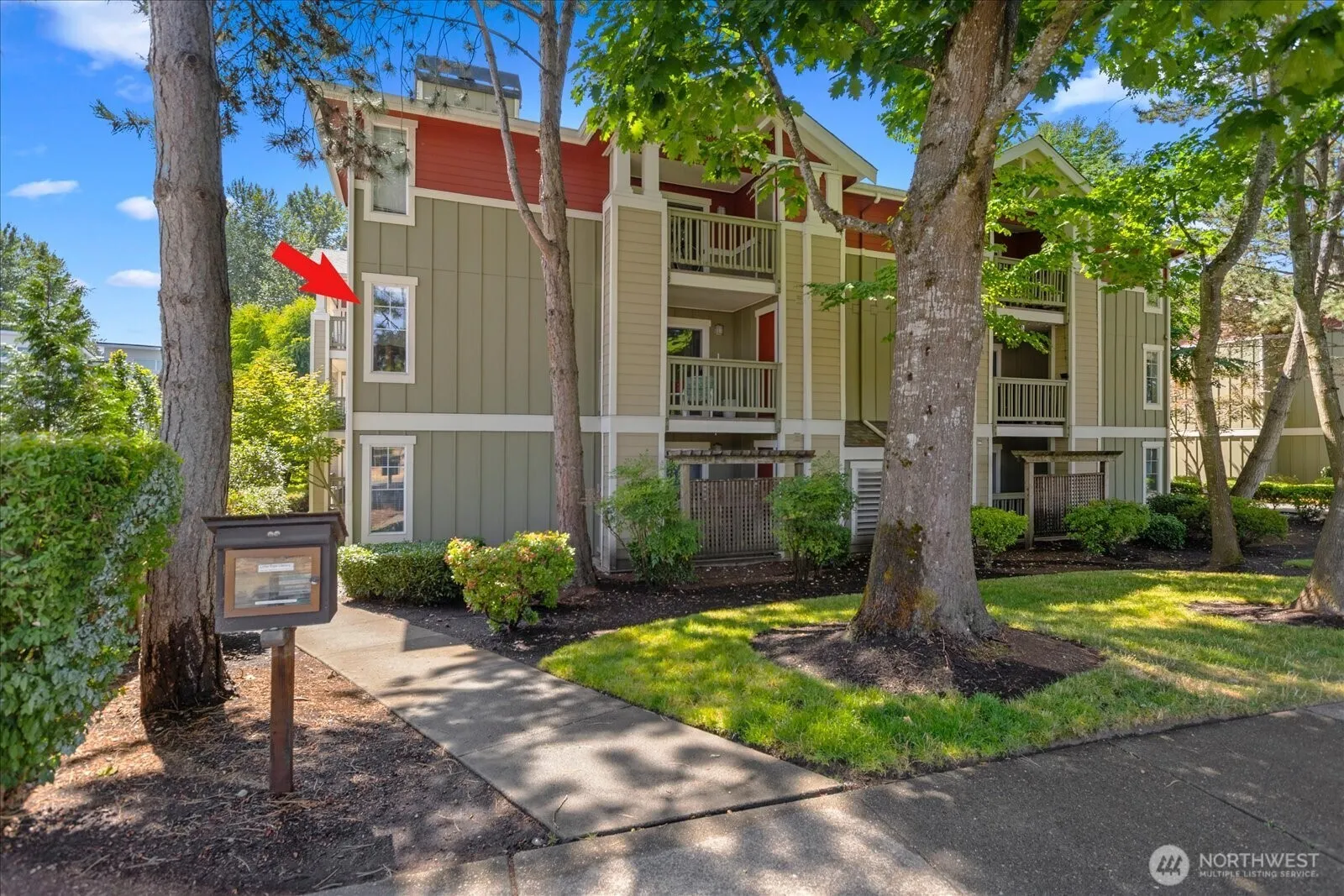 Property photo for 7711 Ne 175th Street #f202, Kenmore photo 2