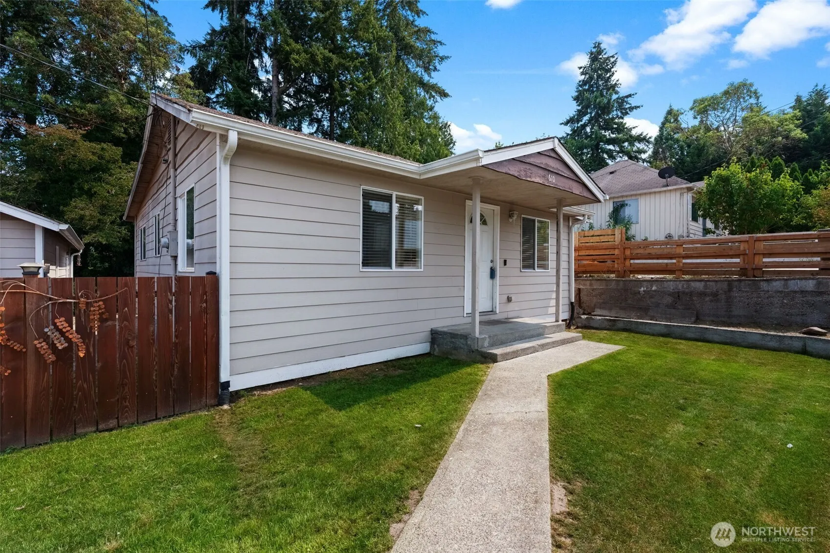 Property photo for 610 Bertha Avenue, Bremerton photo 4