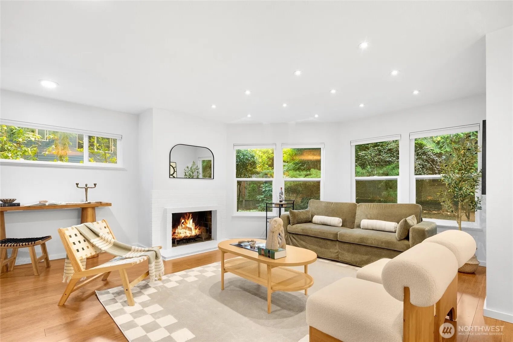 Property photo for 14651 Ne 40th Street #f5, Bellevue photo 5