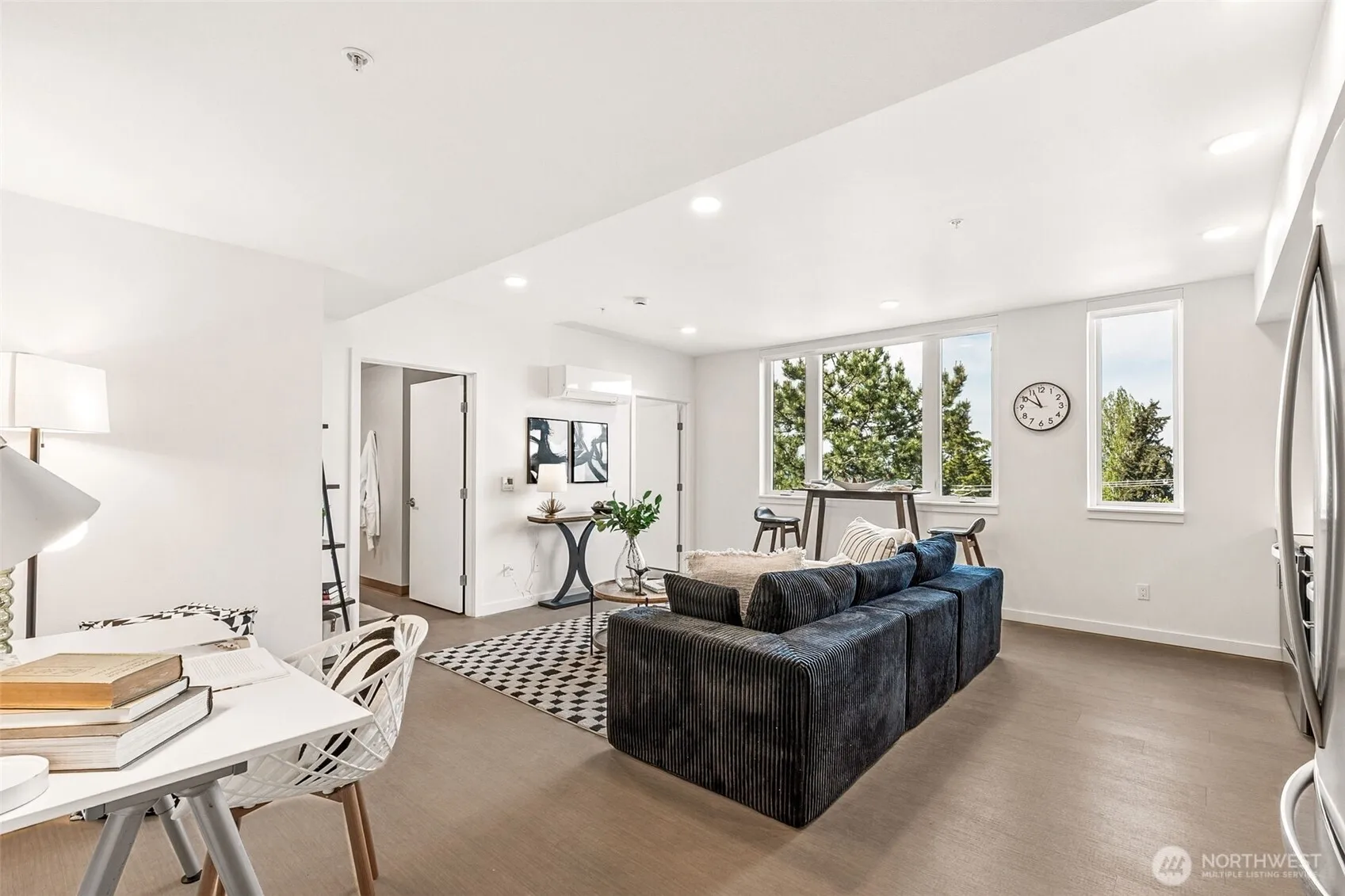 Property photo for 5819 Phinney Avenue N ##305, Seattle photo 4