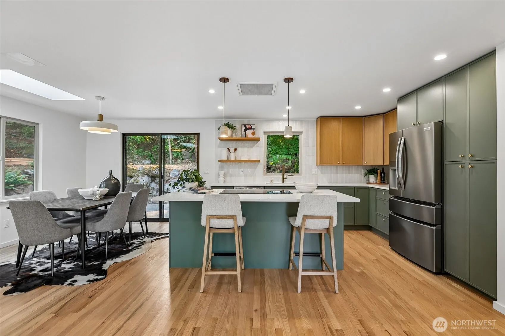 Property photo for 16303 Densmore Avenue N, Shoreline photo 4
