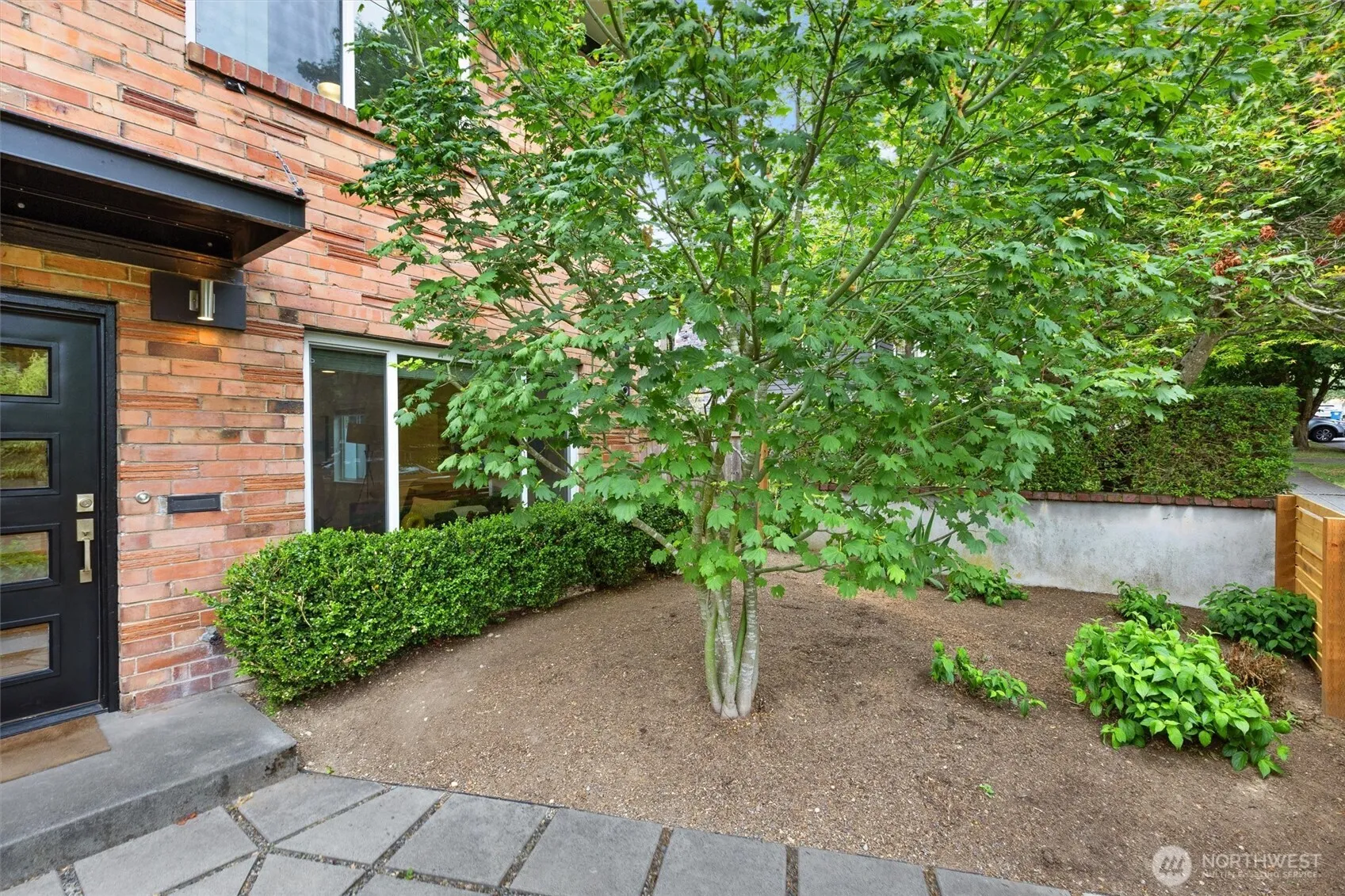 Property photo for 7009 Alonzo Avenue Nw, Seattle photo 2