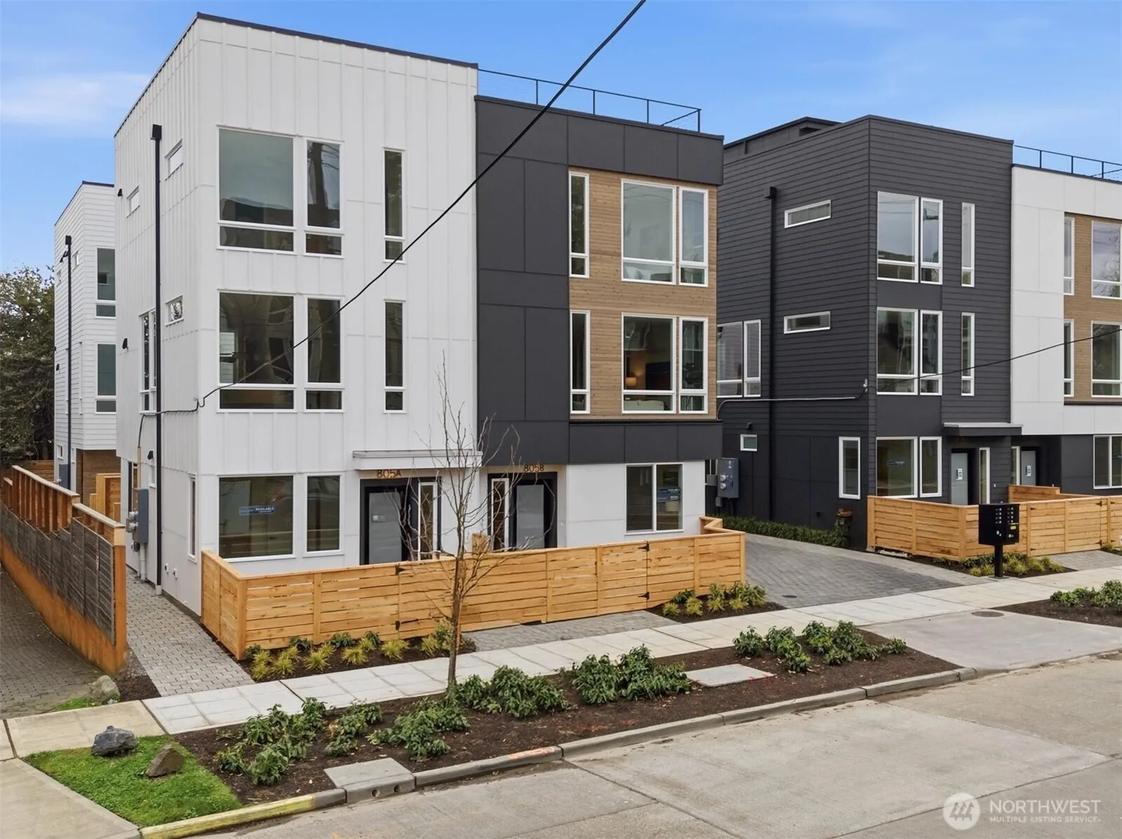 Property photo for 805 Nw 63rd St Street #b, Seattle photo 2