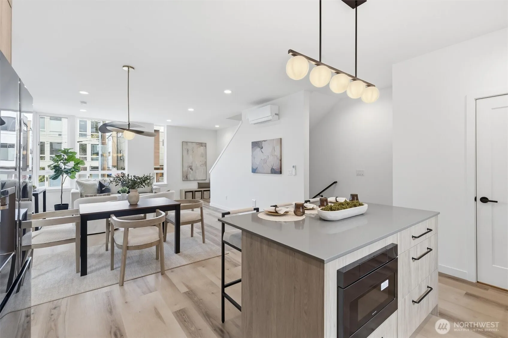 Property photo for 805 Nw 63rd St Street #b, Seattle photo 5