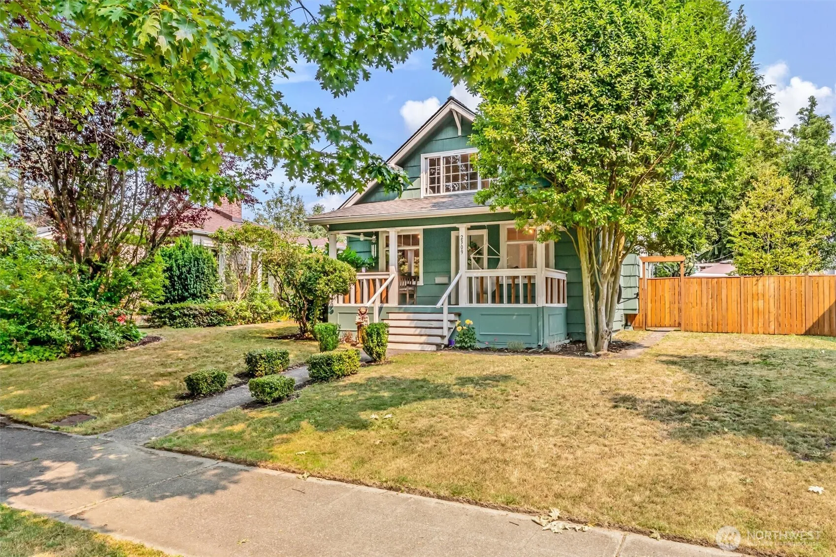 Property photo for 2309 Mcdougall Avenue, Everett photo 2