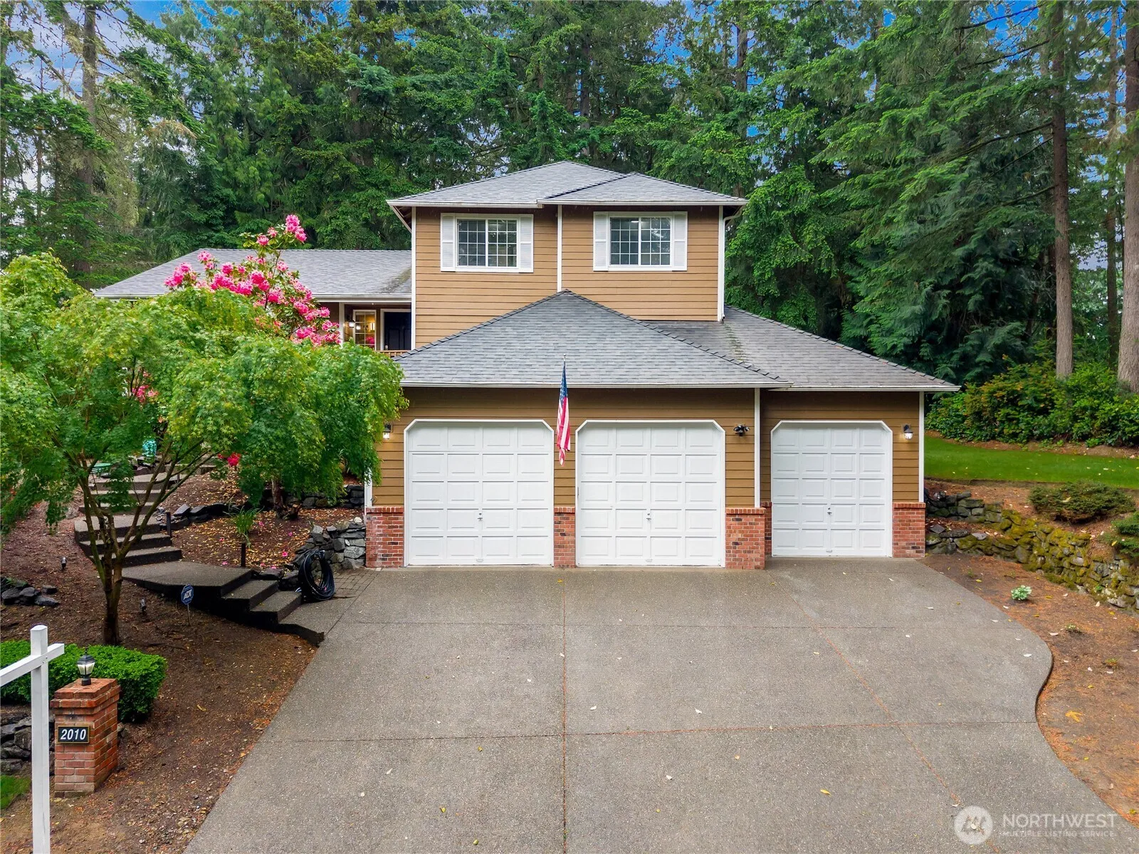 Property photo for 2010 95th Street Ct Nw, Gig Harbor photo 3
