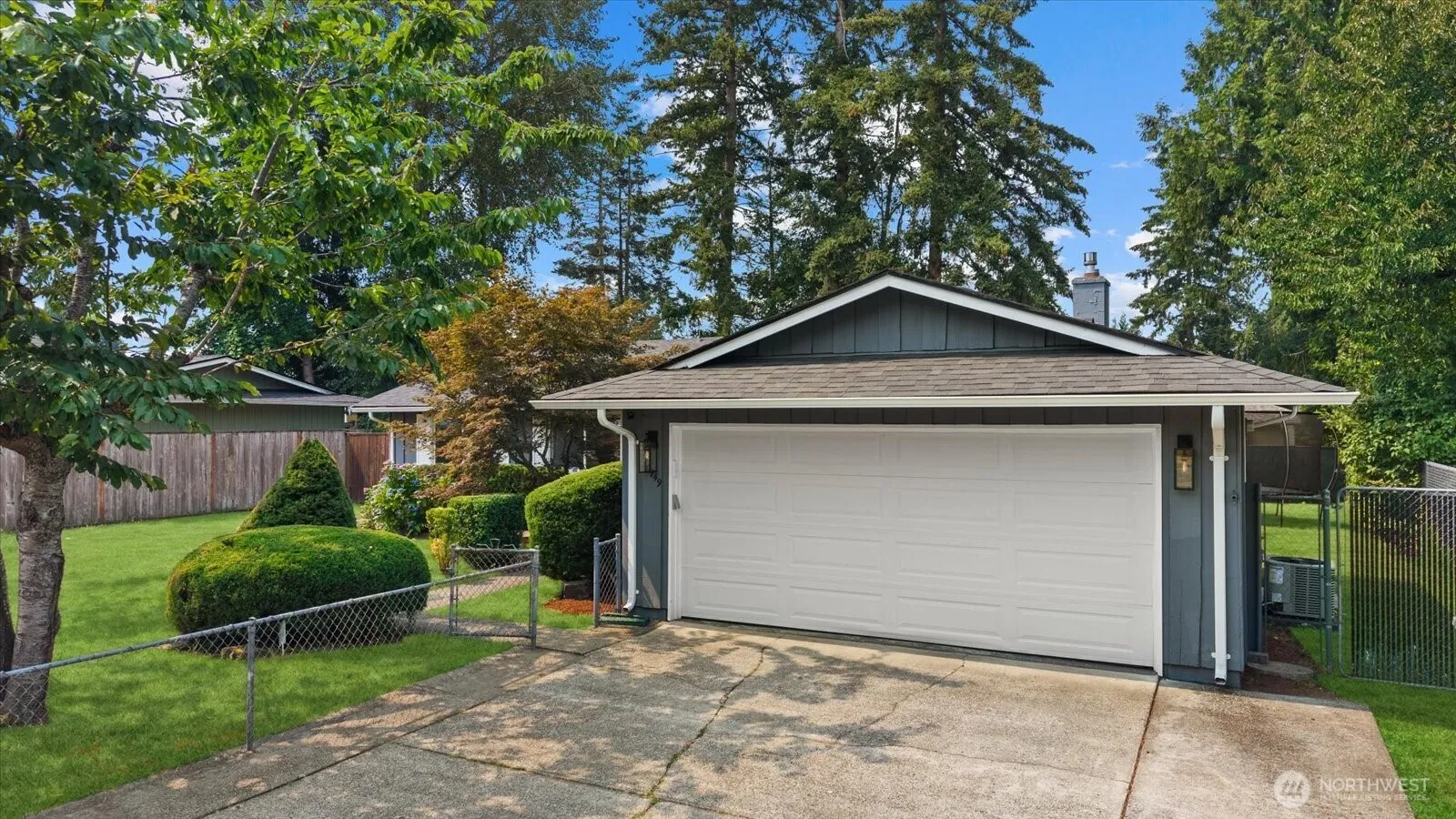Property photo for 16749 128th Avenue Se, Renton photo 3