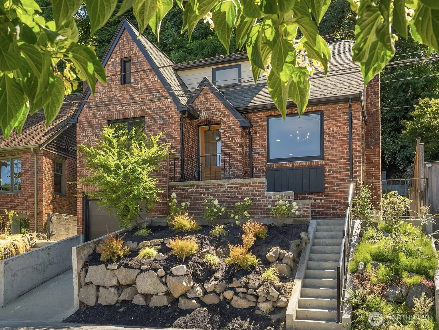 Property photo for 1919 E Eaton Place, Seattle photo 2