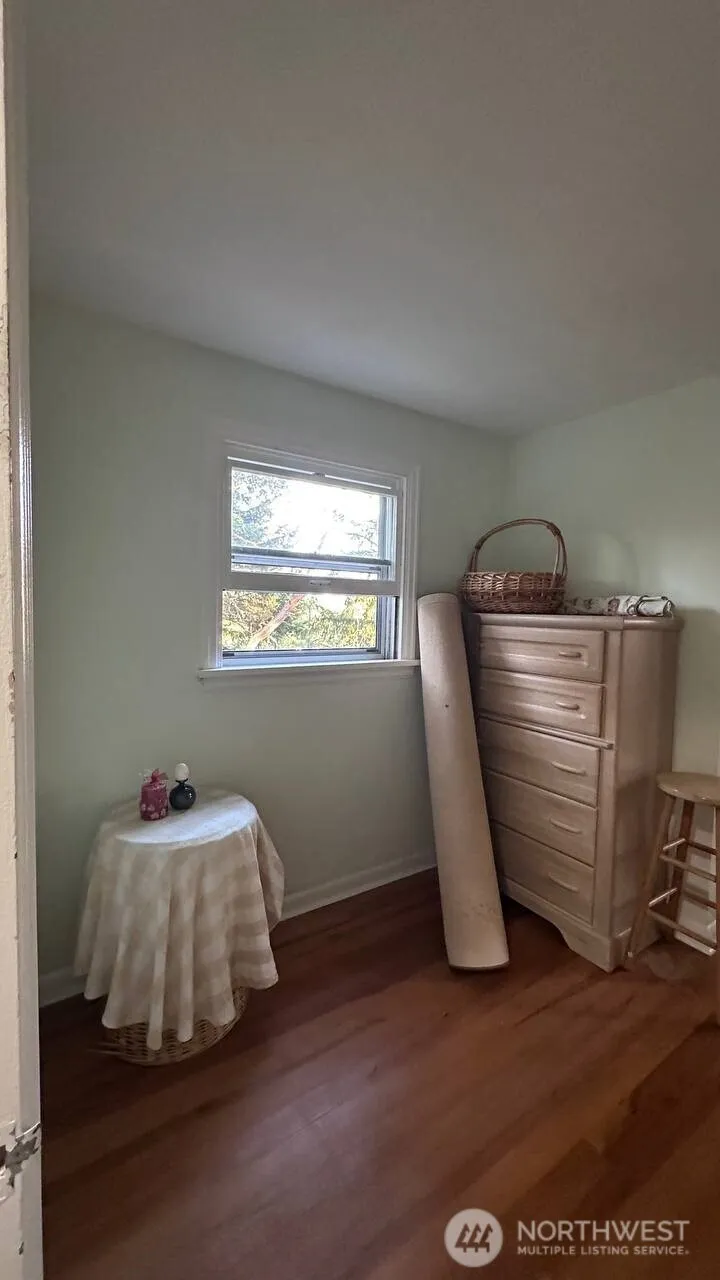 Property photo for 16310 Ashworth Avenue N, Shoreline photo 5