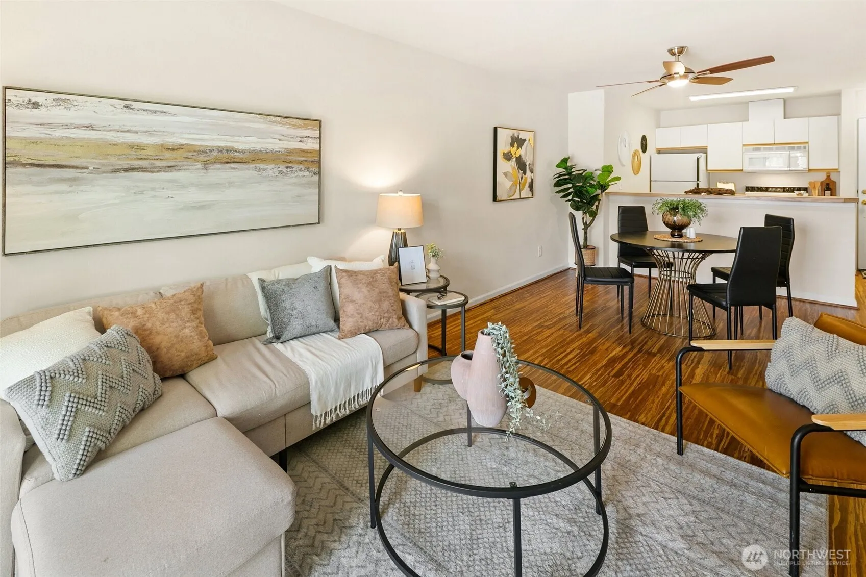 Property photo for 9750 Greenwood Avenue N #203, Seattle photo 2