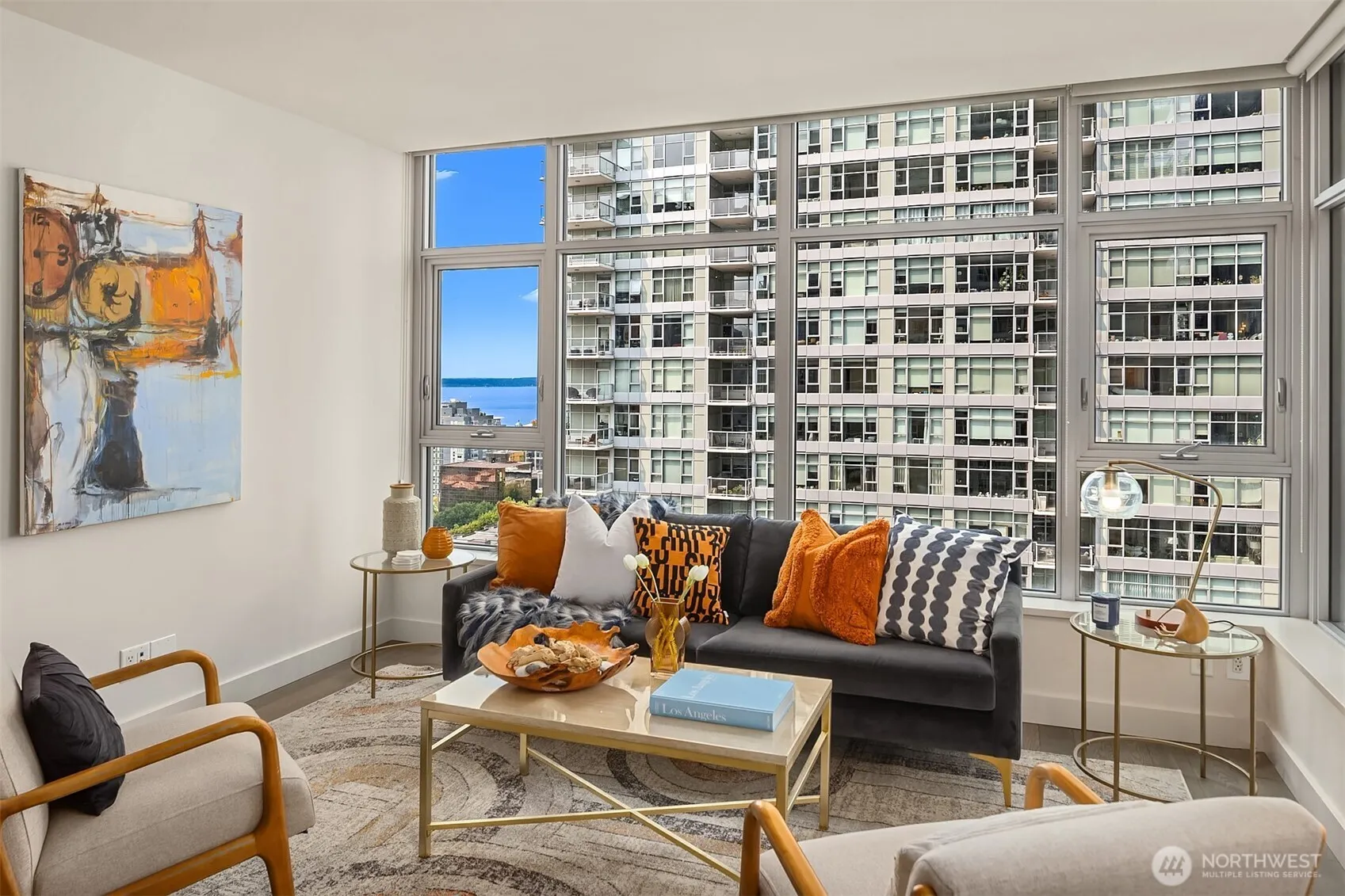 588 Bell Street #2201s