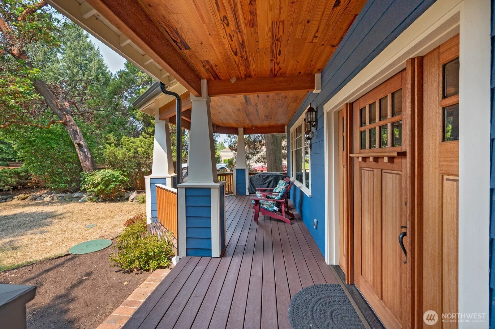 Property photo for 9556 Phinney Avenue N, Seattle photo 4