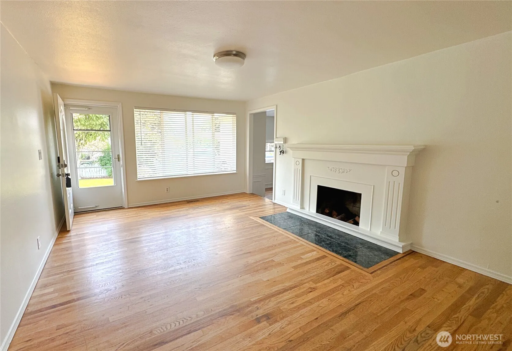 Property photo for 32558 7th Place S, Federal Way photo 3