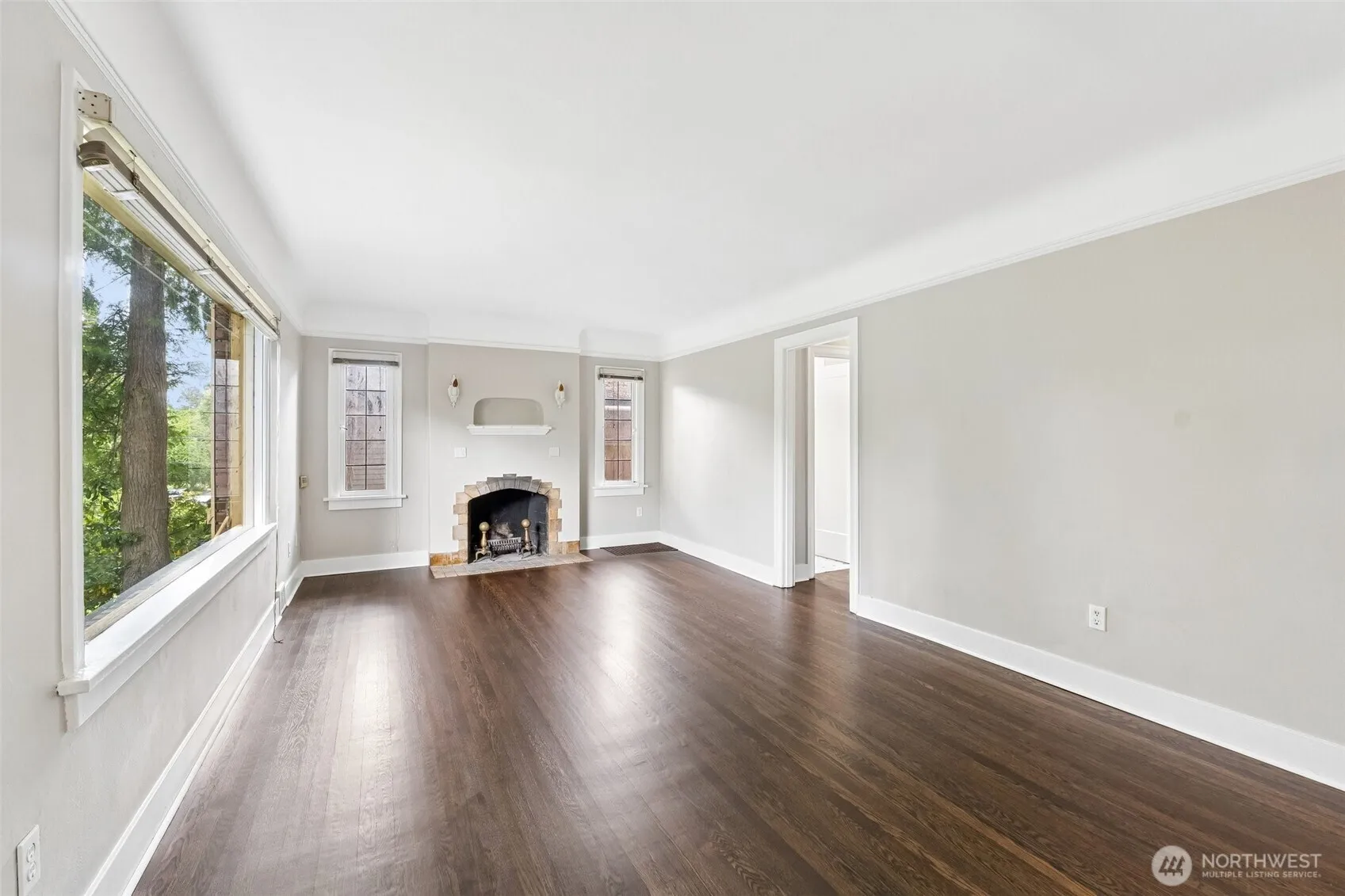 Property photo for 150 Nw 84th Street, Seattle photo 5