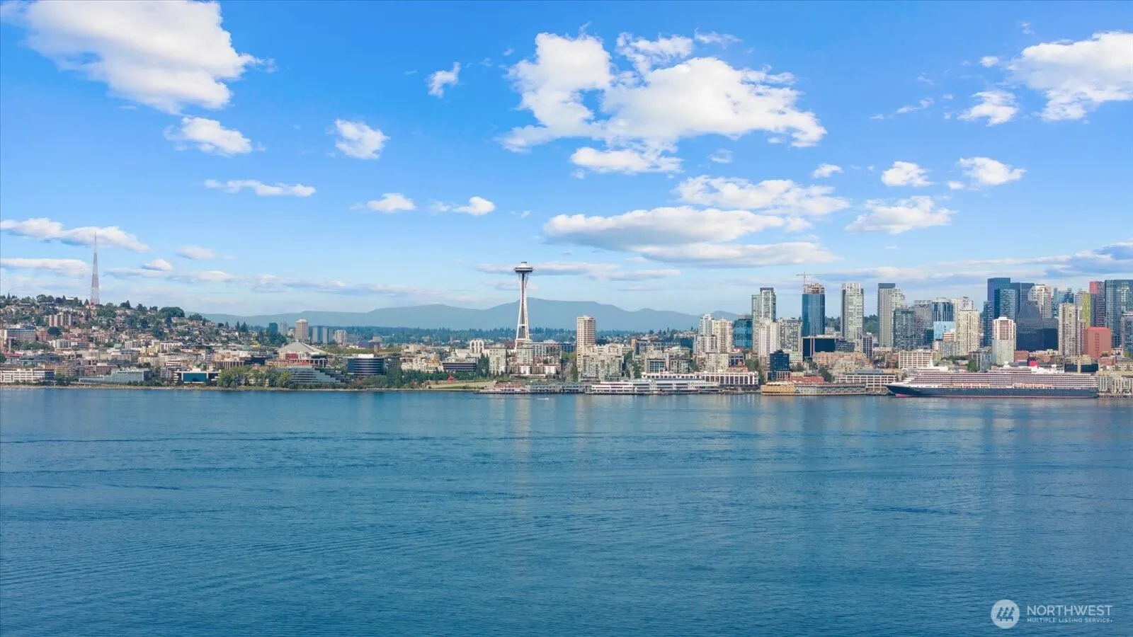Property photo for 1301 Harbor Avenue Sw #310, Seattle photo 5