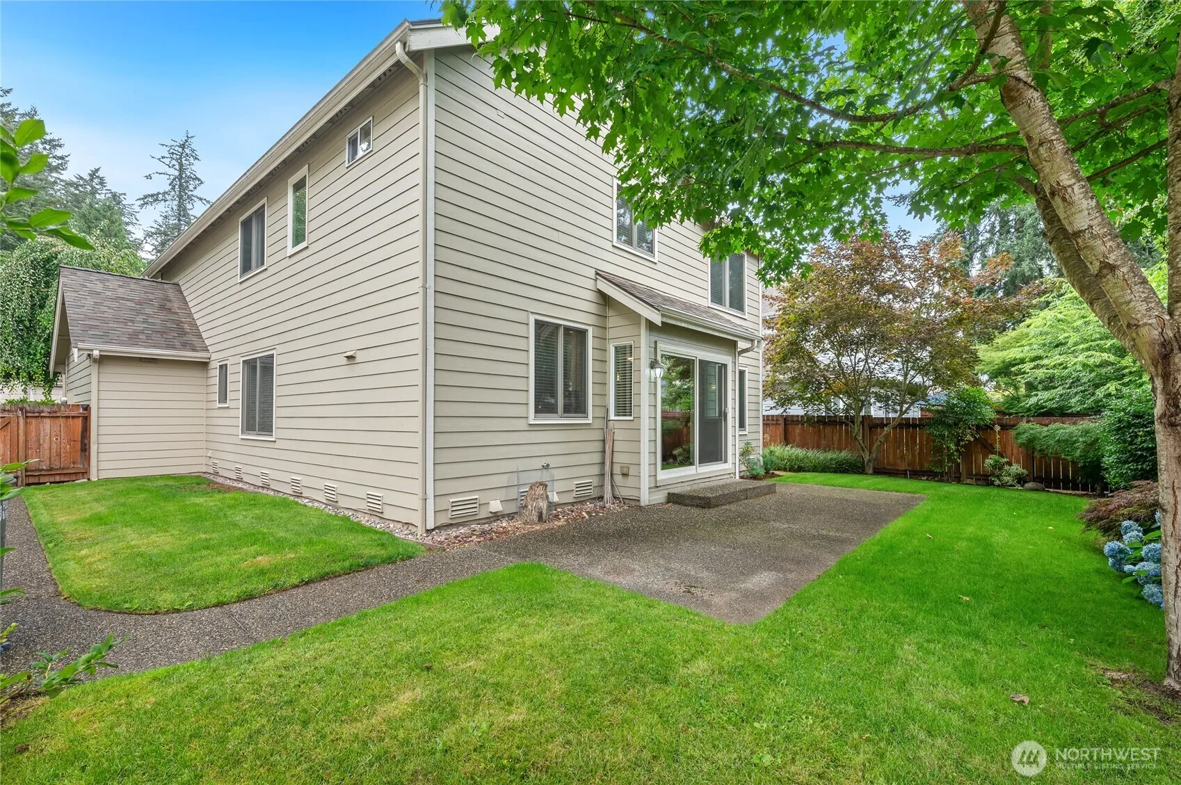 Property photo for 24216 231st Avenue Se, Maple Valley photo 4