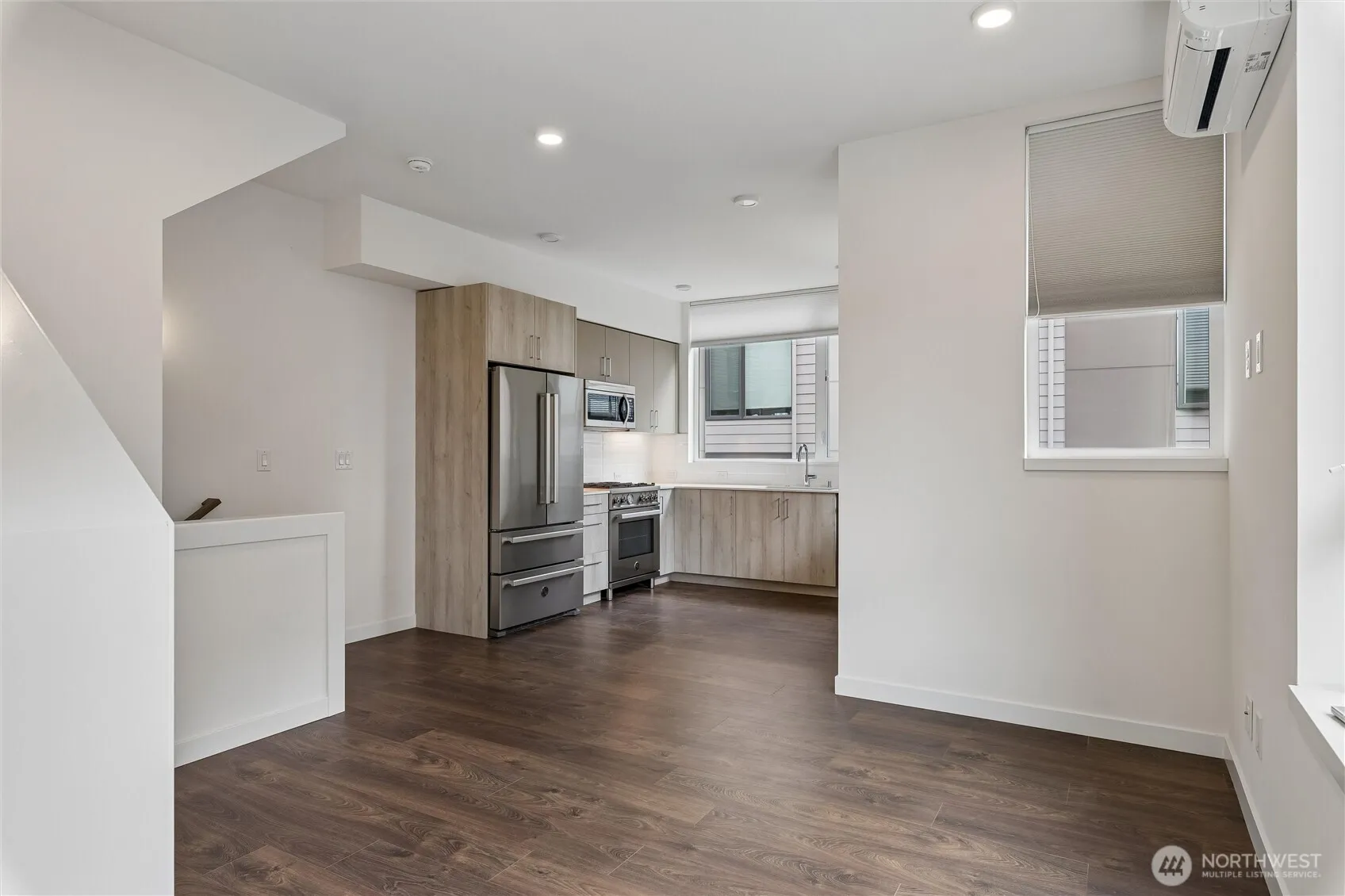 Property photo for 6311 9th Street Ne #a, Seattle photo 5
