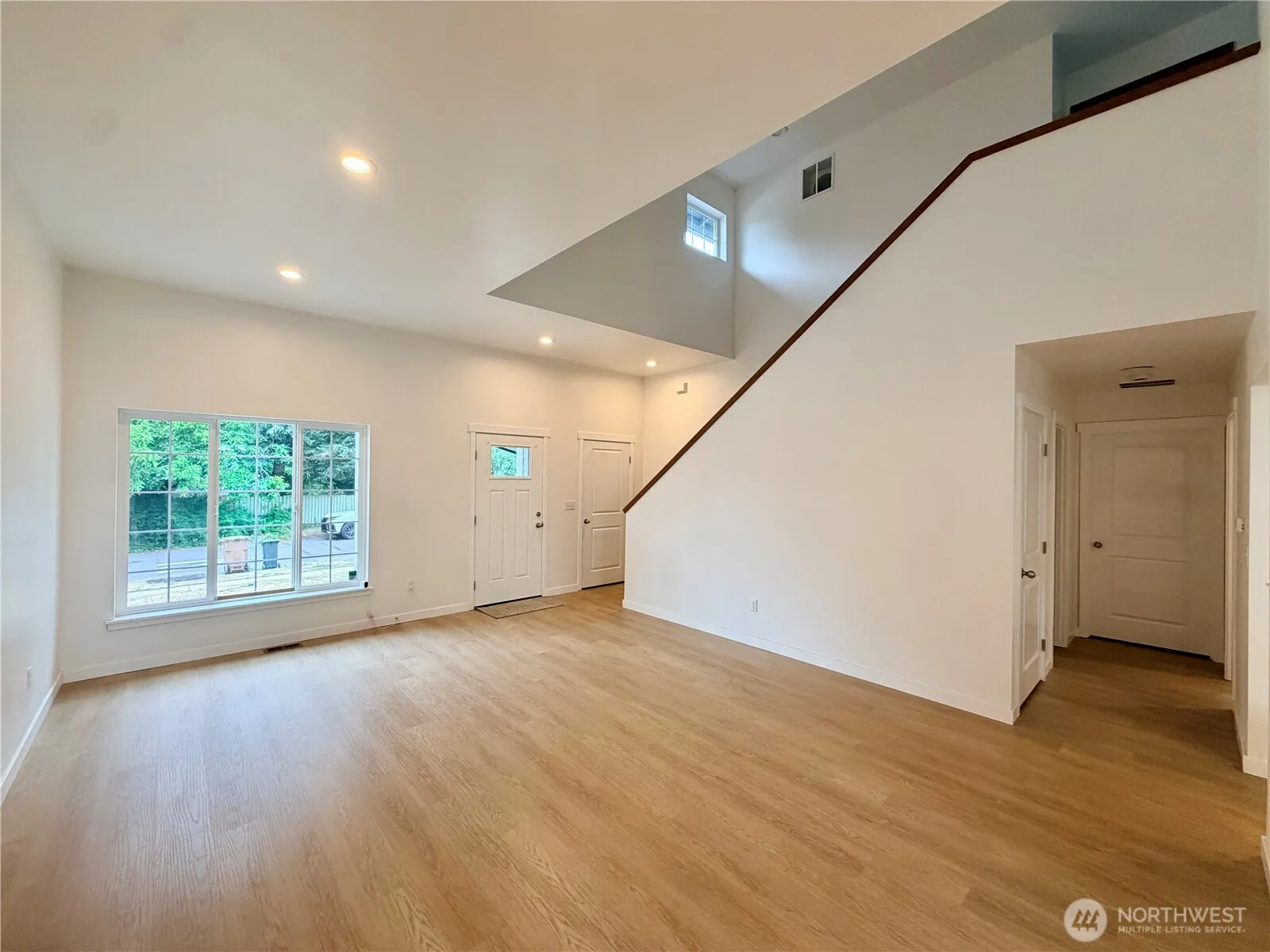 Property photo for 1034 S 74th Street, Tacoma photo 4