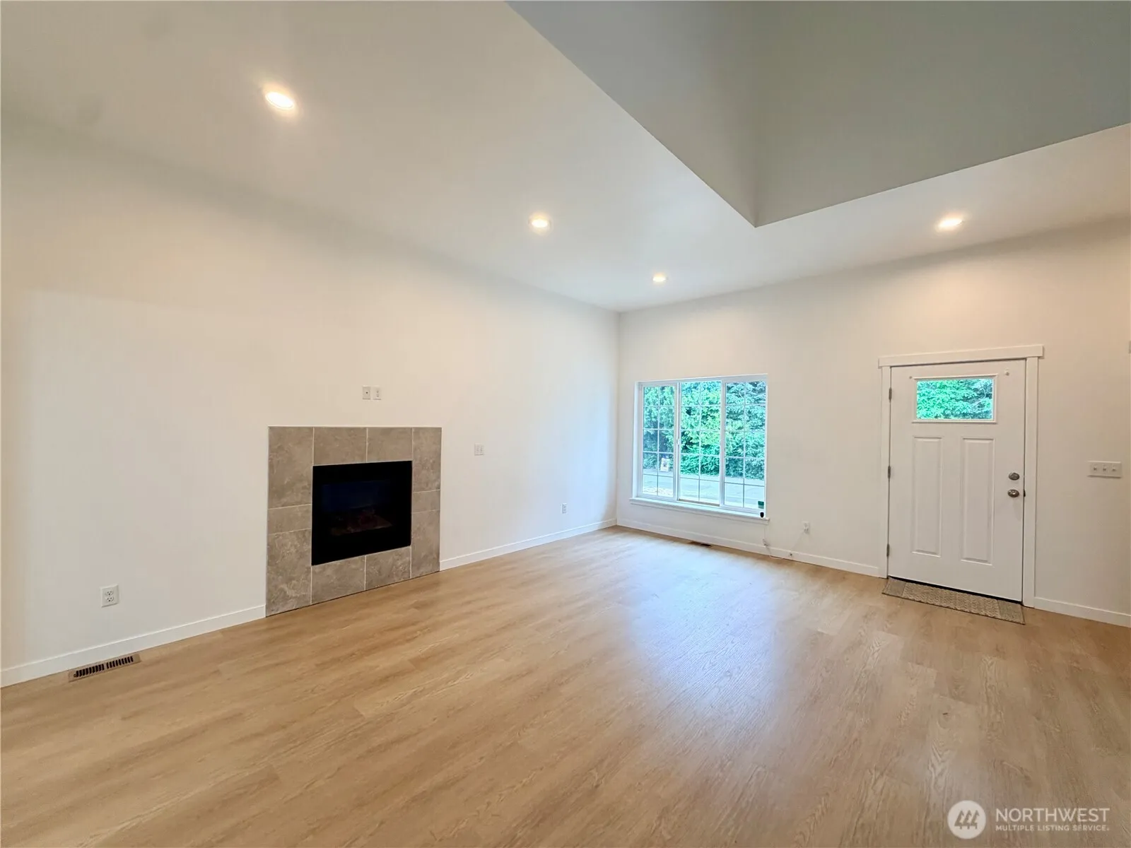 Property photo for 1034 S 74th Street, Tacoma photo 5