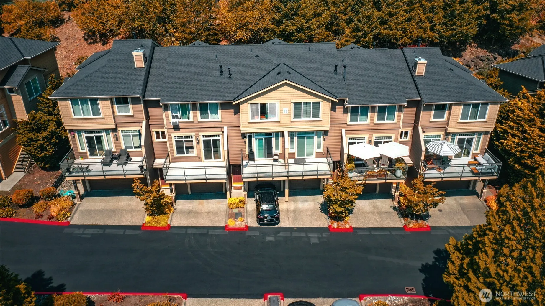 Property photo for 23300 Se Black Nugget Road #h2, Issaquah