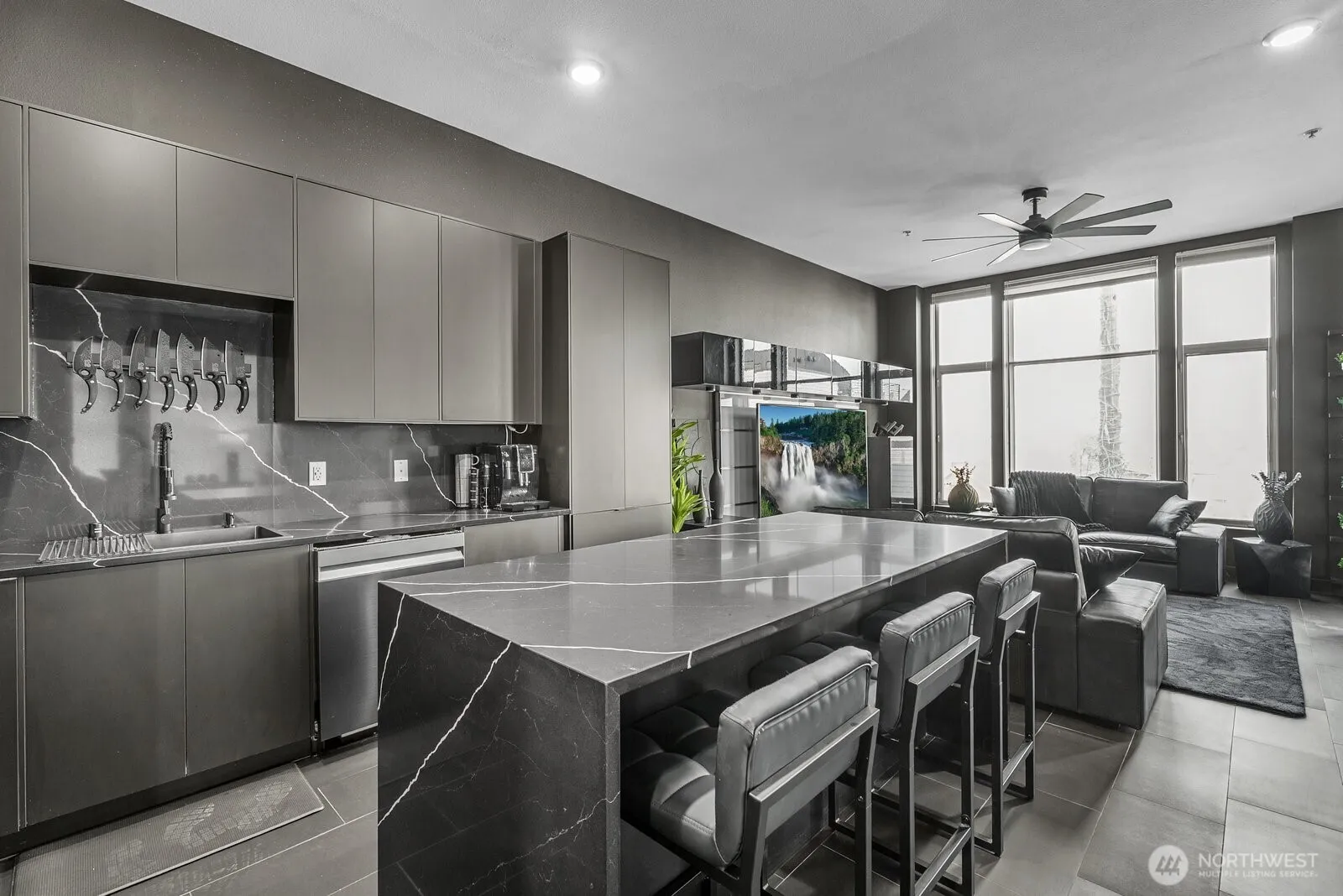 Property photo for 655 Crockett Street #a107, Seattle photo 4