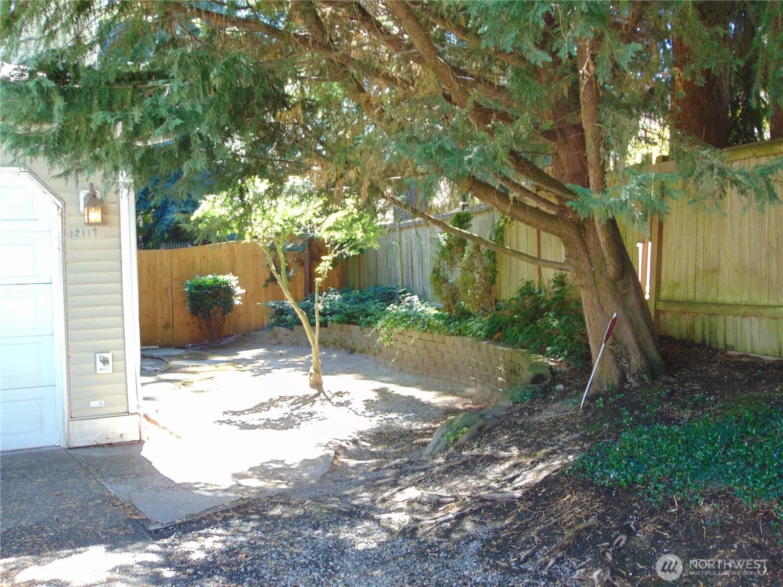 Property photo for 12117 W 15th Avenue, Everett photo 4