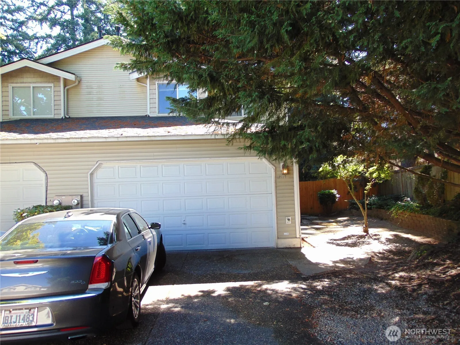 Property photo for 12117 W 15th Avenue, Everett photo 2